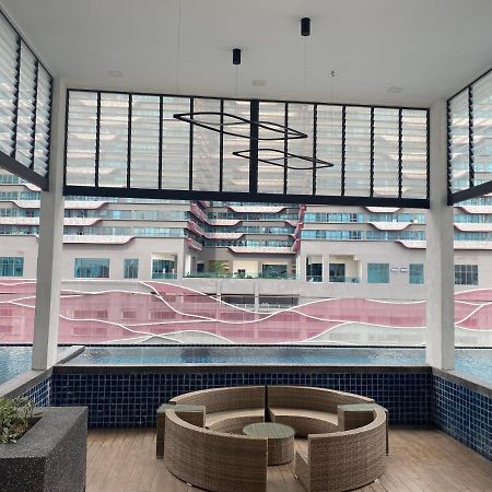 Reizz Residence By Leo Suites Kuala Lumpur Exterior photo