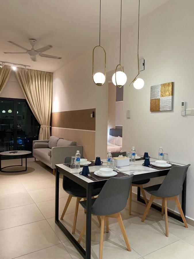 Reizz Residence By Leo Suites Kuala Lumpur Exterior photo