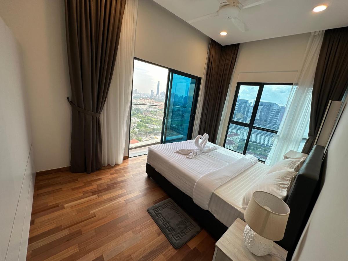 Reizz Residence By Leo Suites Kuala Lumpur Exterior photo