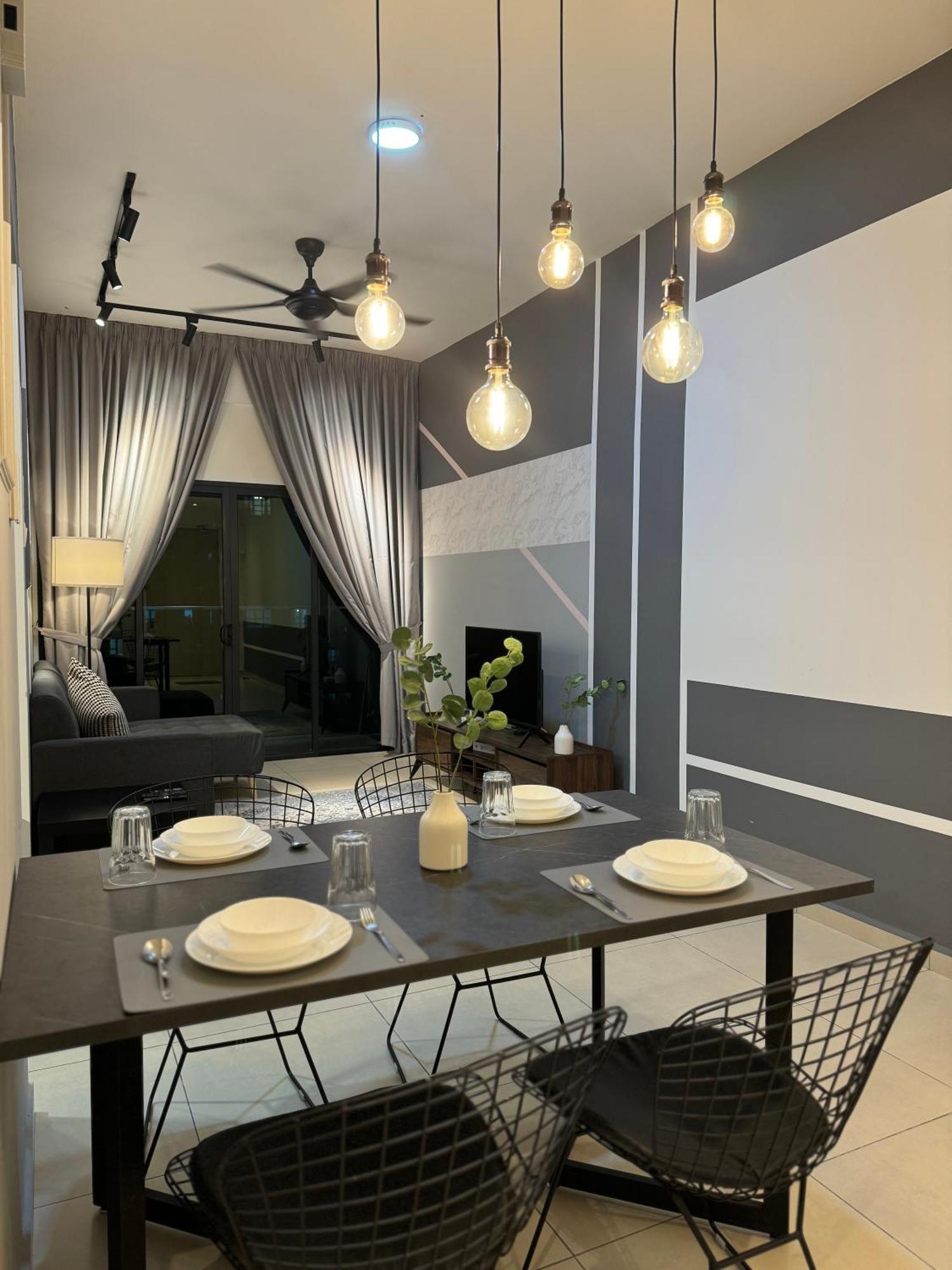 Reizz Residence By Leo Suites Kuala Lumpur Exterior photo